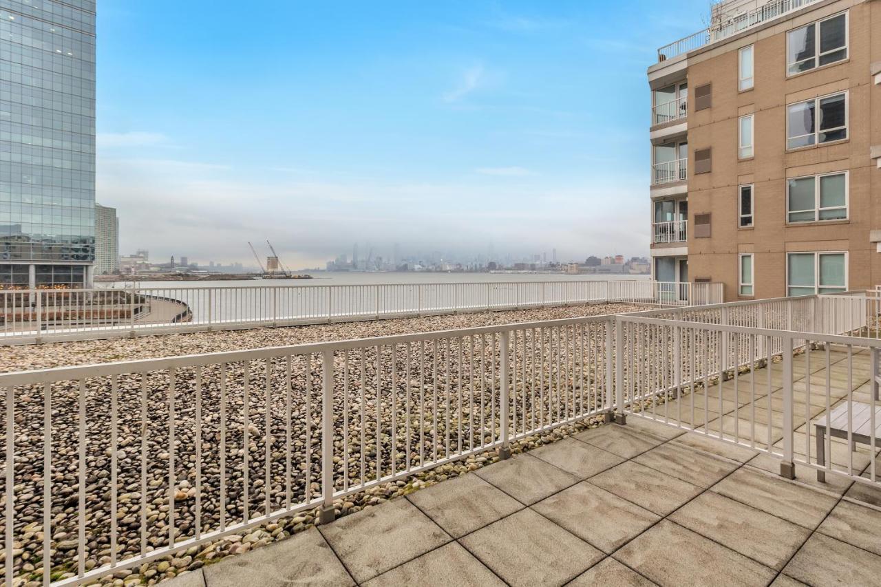 Dharma Home Suites Jc At Exchange Place Джерсі-Сіті Екстер'єр фото